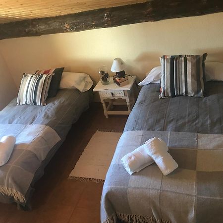 Casa Sierra De Gredos Guest House Navasequilla ภายนอก รูปภาพ