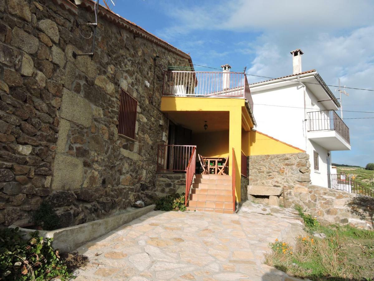 Casa Sierra De Gredos Guest House Navasequilla ภายนอก รูปภาพ