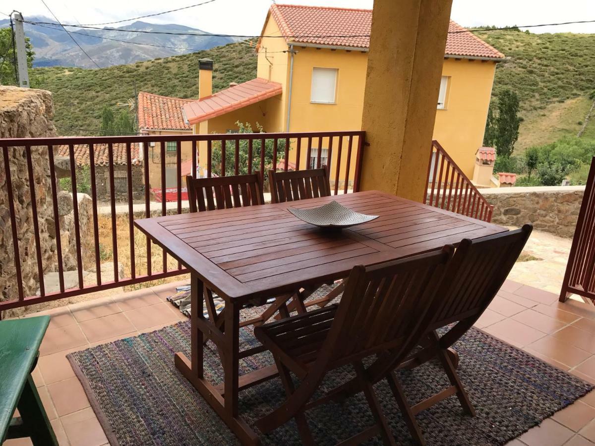 Casa Sierra De Gredos Guest House Navasequilla ภายนอก รูปภาพ